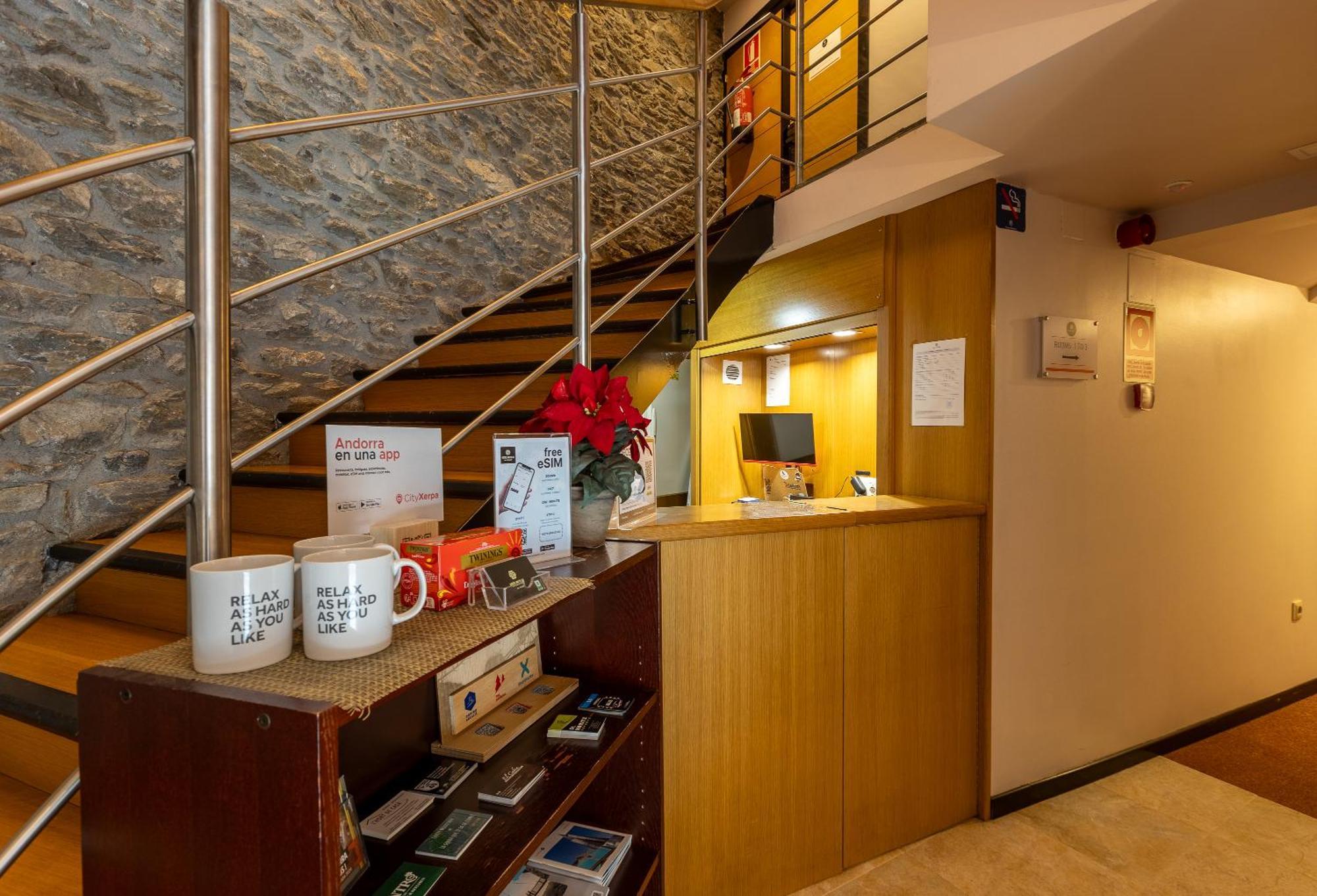 Hotel Micolau Arinsal Buitenkant foto